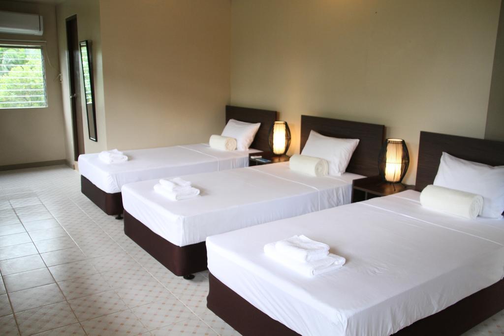 Dw Motel Koror Exterior photo